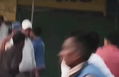 रूड़की: मलकपुर चुंगी के पास शराब के नशे में शराबियों ने जमकर मचाया हुड़दंग, वीडियो हुआ वायरल