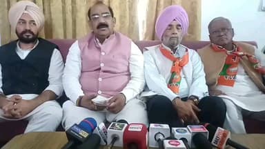 ਫਤਿਹਗੜ੍ਹ ਸਾਹਿਬ: BJP ਦੀ ਮੀਟਿੰਗ ਜ਼ਿਲ੍ਹਾ ਪ੍ਰਧਾਨ ਦੇ ਦੀਦਾਰ ਸਿੰਘ ਭੱਟੀ ਦੀ ਅਗਵਾਈ ਚ ਭੱਟੀ ਫਾਰਮ ਵਿਖੇ ਹੋਈ,ਪੰਜਾਬ ਪ੍ਰਧਾਨ ਅਸ਼ਵਨੀ ਸ਼ਰਮਾ ਦਿੱਤੀ ਜਾਣਕਾਰੀ