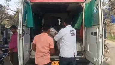 बहराइच: चिचड़ी रोड पर दो बाइकों की टक्कर, हादसे में दो युवक घायल, एक की हालत गंभीर, 108 एम्बुलेंस सेवा ने बचाई जान