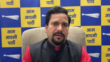 सिविल लाइन्स: विधायक संजीव झा का पिंक कार्ड योजना पर हमला, सरकार पर भेदभाव का आरोप