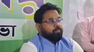 বেলডাঙা ২: রেজিনগরে জনতা উন্নয়ন পার্টির দলীয় কার্যালয়ে সাংবাদিক বৈঠক।