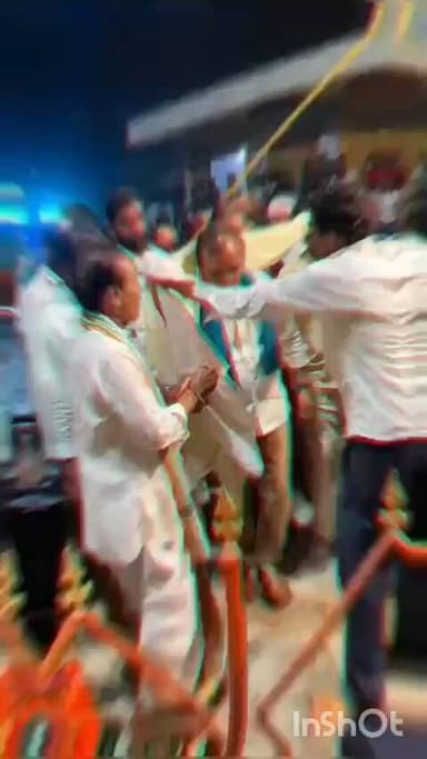 కొమ్మల లక్ష్మీ నరసింహ స్వామి బ్రహ్మోత్సవాల సందర్భంగా ప్రభ బండిని ప్రారంభించిన డిసిసి అధ్యక్షులు ఇనగల వెంకట్రాంరెడ్డి