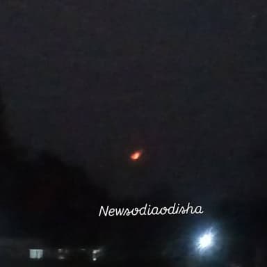 ଆଜି ଚନ୍ଦ୍ର ଗ୍ରହଣ ଚନ୍ଦ୍ର ରେ କ୍ରlସ କରିଥିବା ର ଦୃଶ୍ୟ
#public #chandragrahn #newsodiaodisha #OdishaBreaking #facebookreelsvi...