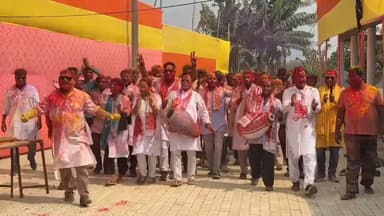 দুধনৈ: ৰংজুলিত শ্ৰী শ্ৰী ৰামচন্দ্ৰৰ দৌল উৎসৱ উপলক্ষ্যে উখল মাখল পৰিৱেশ