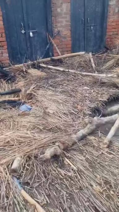 📍 ग्राम भूमिहारी, थाना राजेपुर, जनपद फर्रुखाबाद
आज गांव में उस समय अफरा-तफरी मच गई जब रमेश चंद पुत्र शिवराम के घर में खा...