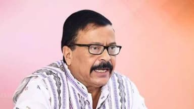 ଝାରସୁଗୁଡା: ରାଜସ୍ୱ ମନ୍ତ୍ରୀ ସୁରେଶ ପୂଜାରୀ ହଠାତ୍ ଅସୁସ୍ଥ ସୂଚନା