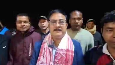 সোণাৰি: সোণাৰিত কংগ্ৰেছৰ প্ৰাৰ্থীত্ব লাভ কৰা জিলা সভাপতি উৎপল গগৈৰ প্ৰতিক্ৰিয়া