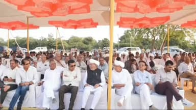 બખરલા અને ખાંભોદર ગામ ખાતે હોળી-ધૂળેટી પર્વની ઉજવણી કાર્યક્રમમાં કેબિનેટ મંત્રી અર્જુનભાઈ મોઢવાડીયા દાંડિયારાસમાં જોડાયા