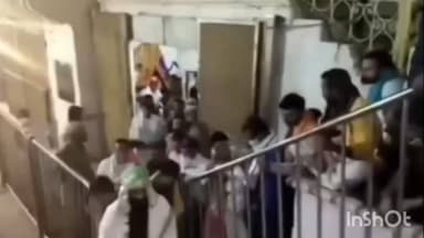 नाथद्वारा: भक्ति के आगे झुका 'बादशाह': नाथद्वारा में दाढ़ी से बुहारीं मंदिर की सीढ़ियां, उमड़ा जनसैलाब