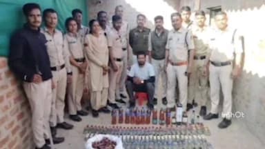 सोनहत: सोनहत थाना पुलिस ने पेट्रोलिंग के दौरान मिलावटी शराब बनाते आरोपियों को किया गिरफ्तार