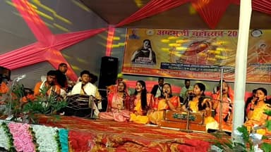 होली की हार्दिक शुभकामनायें 💐💐. होली के लोकगीत की प्रस्तुति देती दानिका विद्यालय की छात्राएँ.
#thesilencemedianews The s...