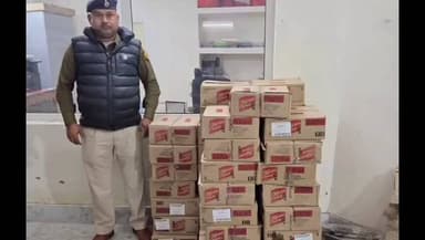 नौतन: नौतन थाना क्षेत्र में पुलिस ने शराब के विरुद्ध अभियान चलाकर 362.88 लीटर विदेशी शराब बरामद की, कार जब्त