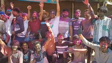 बरघाट: बरघाट धारनाकलां में ग्रामीणों ने हर्षोल्लास से मनाया होली धुरेड़ी का त्यौहार