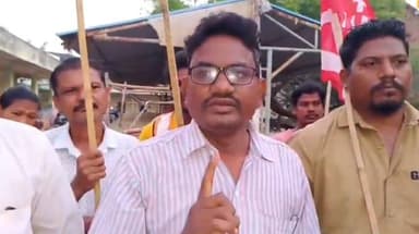 అక్రమ మెమోలు ఉపసంహారించుకోవాలి: అనకాపల్లిలో సిఐటియు జిల్లా ఉపాధ్యక్షుడు గంట శ్రీరామ్