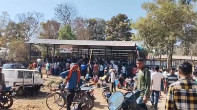 गुमला: होली पर मटन बना 'लाल सोना', ₹1000 किलो तक पहुंची कीमत, दुकानों पर उमड़ी भीड़