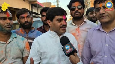#झाँसी के एरच में होली की धूम: बीजेपी जिला अध्यक्ष प्रदीप पटेल ने दिया सन्देश