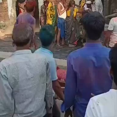 ग्राम पंचायत सिंगपुर में के ग्राम मटैना में मोहनपुर से आते युवक संजीव के साथ की मारपीट युवक गंभीर रूप से घायल