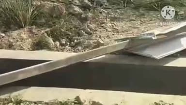 पट्टी: पट्टी ग्रामीण क्षेत्र में अनियंत्रित ट्रक ने विद्युत पोल में मारी टक्कर, दो पोल टूट गए