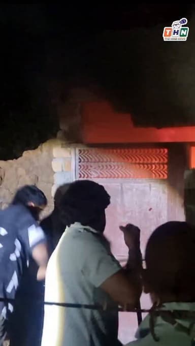 आगर मालवा जिला मुख्यालय पर गैस लीकेज कारण घर में लगी आ, पुलिस व फायर ब्रिगेड ने पाया आग पर काबू #agar #sp_agar_malwa #ᴠɪ...