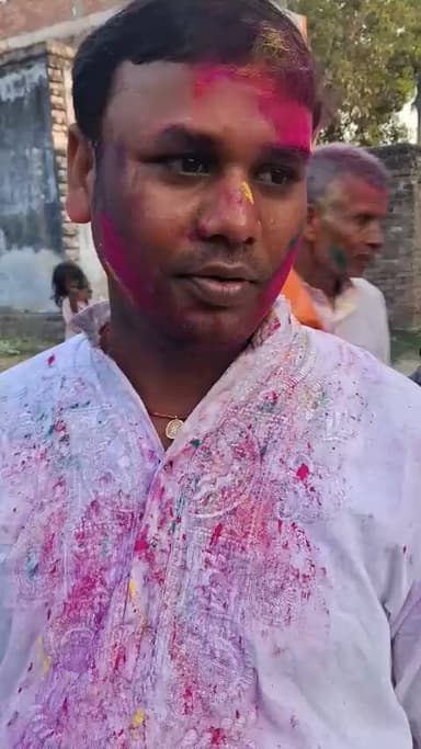 गोपालगंज थावे के चितु टोला ग्रामीण खुशी मे झूम उठेजगह-जगह फगुआ गाए