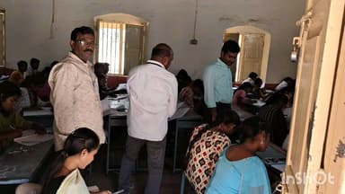 ఇంటర్ పరీక్షలను తనిఖీ చేసిన జిల్లా జాయింట్ కలెక్టర్