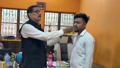 गोड्डा: गोड्डा के बेटे ने हॉस्टल से सरकारी नौकरी तक का सफर तय कर सपनों को दी नई उड़ान!