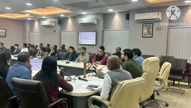 পশ্চিম যোৰহাট: আৱৰ্ত ভৱনত নিৰ্বাচনৰ প্ৰশিক্ষণ সন্দৰ্ভত সভা অনুষ্ঠিত