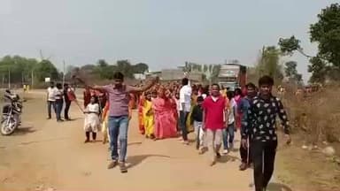 रामगढ़: रामगढ़/ठाडी हाट में भव्य शोभा कलश यात्रा के साथ सप्त दिवसीय श्री शिवपुराण कथा का शुभारंभ, क्षेत्र भक्तिमय