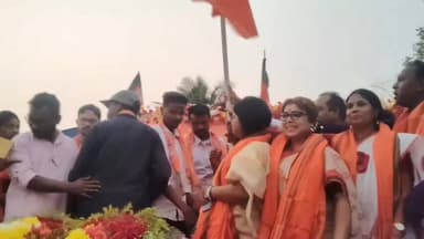 বিনপুর ২: শিলদায় বিজেপির সংকল্প যাত্রার মঞ্চে চমক, তৃণমূল ছেড়ে গেরুয়া শিবিরে রাজীব মাহাত ও সেখ সাহেব আলীর