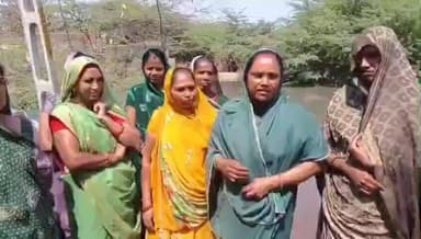 અક્ષર પાર્ક સોસાયટીમાં ગટરના ગંદા પાણીના તળાવો ભરાયા સ્થાનિક લોકોમાં આક્રોશ #jansamasya