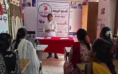 మాస్టర్ టైలర్ శిక్షణకు ఆదరణ