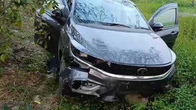 মথুৰাপুৰত ভ/য়া/ব/হ পথ দু/ৰ্ঘট/না