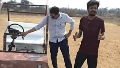 रायगढ़: रायगढ़ जिले में युवक ने कबाड़ के जुगाड़ से बनाई मोनो कार, अजब गजब हुनर