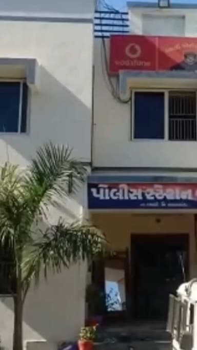 વડાલી: શહેર પોલીસને મોટી સફળતા: 8 મહિનાથી ફરાર આરોપીની ધરપકડ