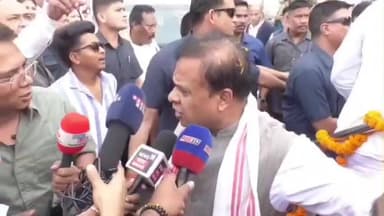 পূব ডিব্ৰুগড়: পৱিত্ৰ মাৰ্ঘেৰিটাই বিধানসভা নিৰ্বাচনত প্ৰতিদ্বন্দিতা নকৰে : ডিব্ৰুগড়ৰ ঘোষণা কৰিলে মুখ্যমন্ত্ৰী হিমন্ত বিশ্ব শৰ্মাই