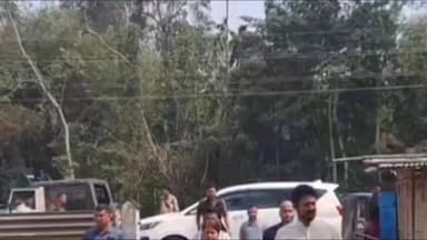 দেৰগাঁও: কাইলৈ গোলাঘাটত জন আৰ্শীবাদ যাত্ৰাত অংশগ্ৰহণ কৰিব মুখ্যমন্ত্ৰীয়ে, দেৰগাঁৱত সামগ্ৰিক প্ৰস্তুতিৰ বুজ মন্ত্ৰী অজন্তা নেওগৰ