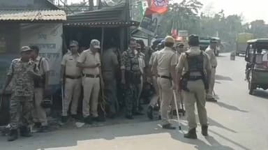 তুফানগঞ্জ ১: বিজেপির পরিবর্তন যাত্রা উপলক্ষে করা নিরাপত্তা তুফানগঞ্জ শহরে