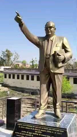 गोविंदगढ़: जयसिंहपुरा में देर रात अंबेडकर प्रतिमा से छेड़छाड़, उंगली तोड़ने का प्रयास; डॉ॰ भीमराव आंबेडकर की प्रतिमा को किया खंडित