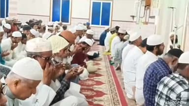मधुपुर: रमज़ान के तीसरे जुमे पर मस्जिदों में उमड़ी भारी भीड़, इमाम ने बताई रोज़े की अहमियत