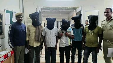 ଦେବଗଡ: ନୂଆପଡା ତଳସାହିରେ ସଙ୍ଘବଦ୍ଧ ଆକ୍ରମଣରେ ୩ ଜଣ ଆହତ, ୫ ଜଣ ଅଭିଯୁକ୍ତଙ୍କୁ ବାନ୍ଧିଲା ପୋଲିସ