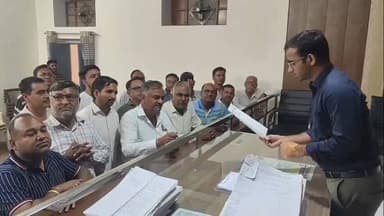 सूरतगढ़: ट्रक यूनियन की मनमानी के खिलाफ व्यापारियों ने किया प्रदर्शन, एसडीएम को सौंपा ज्ञापन, मंडी बंद करने की दी चेतावनी