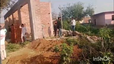 औरैया: फफूंद क्षेत्र में नाले की भूमि पर अवैध निर्माण पर चला बुलडोजर, एसडीएम सदर की मौजूदगी में प्रशासन ने किया कब्जा ध्वस्त