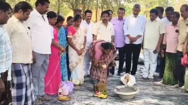 సంజీవపురంలో సీసీ రోడ్డు నిర్మాణ పనులు ప్రారంభం