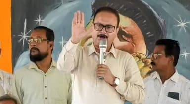 নগাঁও: বঢ়মপুৰ সমষ্টিৰ গমাৰিআটি মঞ্চত শুক্ৰবাৰে অনুষ্ঠিত বুথ সভাত উপস্থিত বিধায়ক জিতু গোস্বামী