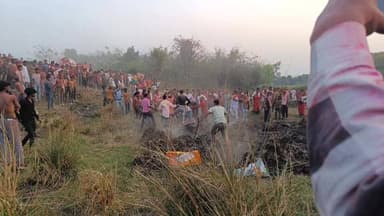 ये कैसा होली, जहाँ लाठियों की बरसात होती है .
#holi #bihar #BiharUpdate #biharpolice