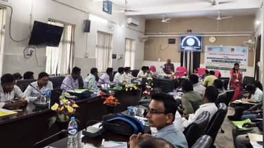 चाईबासा: मलेरिया उन्मूलन व एमडीए फोकल राउंड को लेकर विभागों के साथ समन्वय बैठक