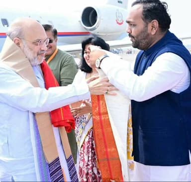 ନୂଆପଡା: ଭୁବନେଶ୍ବର ଠାରେ କେନ୍ଦ୍ର ଗୃହ ମନ୍ତ୍ରୀ ଅମିତ୍ ଶାହଙ୍କୁ ଭେଟିଲେ ନୂଆପଡ଼ା ବିଧାୟକ