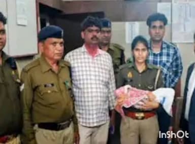 कासगंज: कासगंज स्टेशन पर ट्रेन के लगेज कोच में मिली नवजात बच्ची, RPF और चाइल्ड लाइन ने बच्ची को कराया अस्पताल में भर्ती