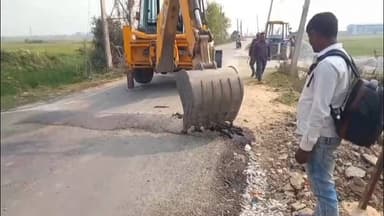 शिवसागर: शिवसागर थाने के आउआ-कझाव पथ पर करीब 10 किलोमीटर तक बने ब्रेकर को ग्रामीण कार्य विभाग ने कराया खत्म