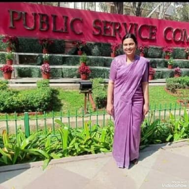 दावथ: नगर पंचायत कोआथ की बिटिया तृप्ति कुमारी ने यूपीएससी परीक्षा पास की, घर में बधाईयों का तांता लगा